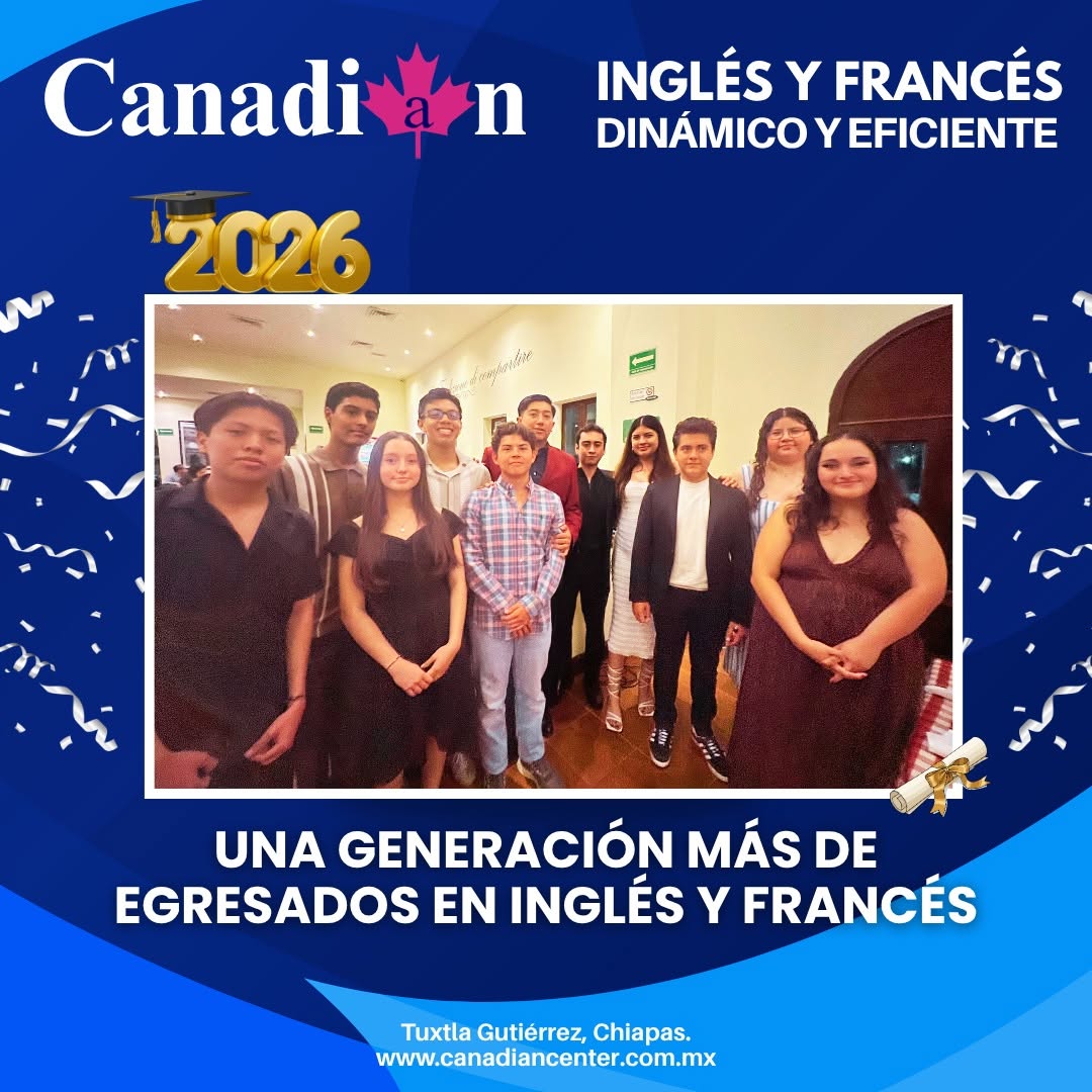 El Teacher Angel Molina en compañía de sus alumnos del grupo de 7 a 9 p.m de Inglés.